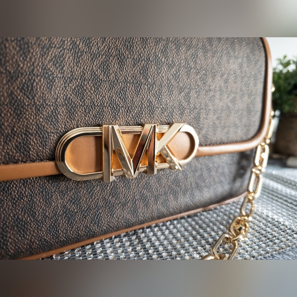 ❗️LOW START❗️Michael Kors Parker Medium Logo Shoulder Bag- NWOT - Picture 11 of 14